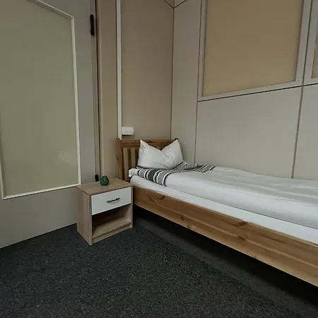 Burd Boardinghouse - Monteurunterkunft Fuer Arbeitsteams In Apartment